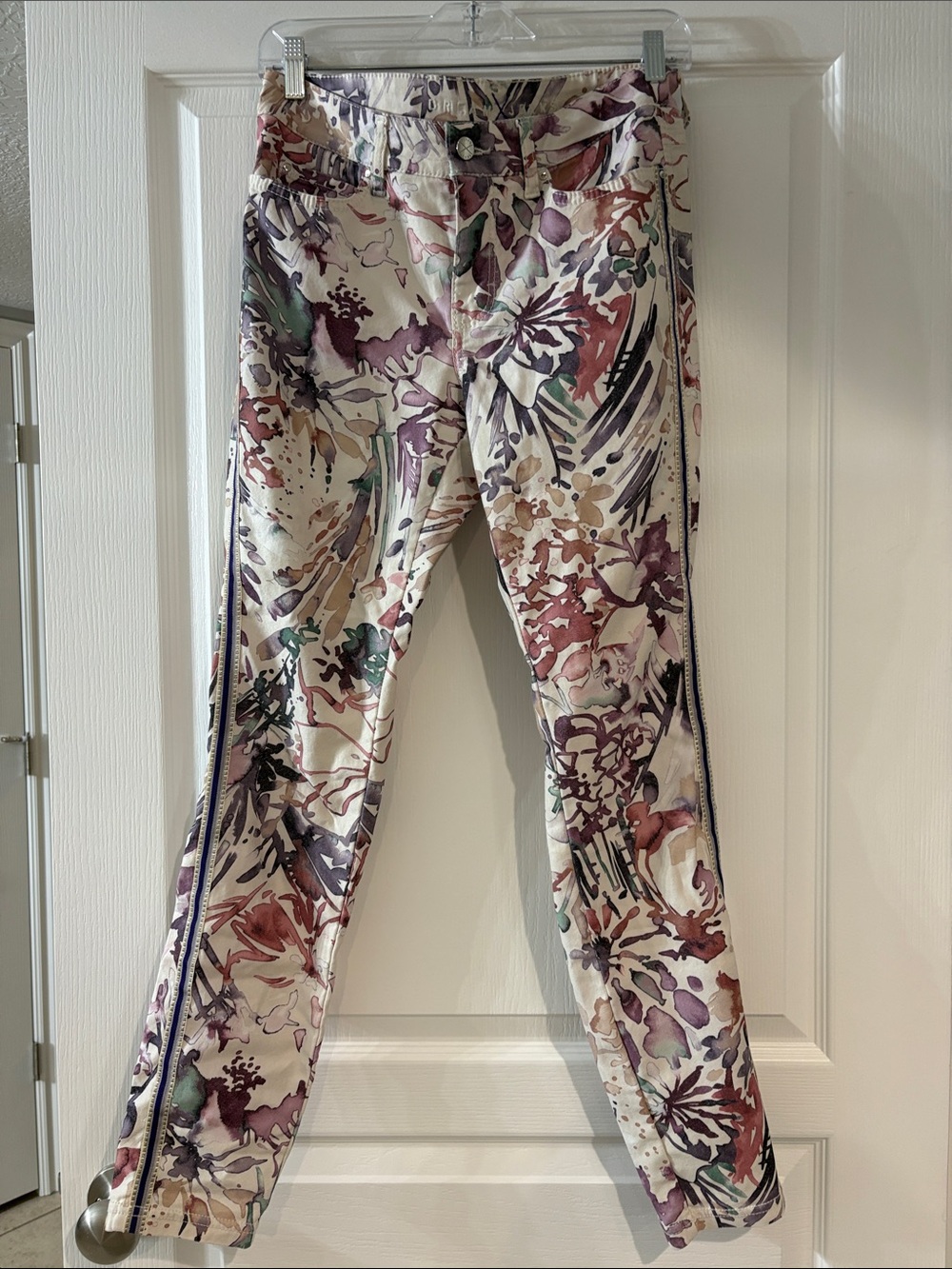 Floral Skinny Pants in Cream with Purple Accents